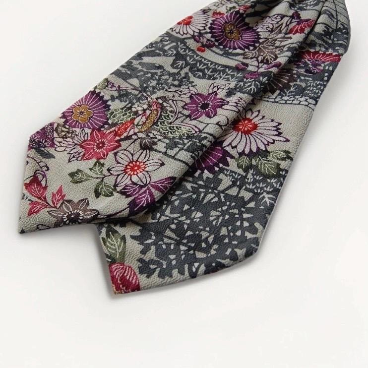 Vintage Komon Kimono Silk Cravat — Subdued Floral Motifs 菊唐草文