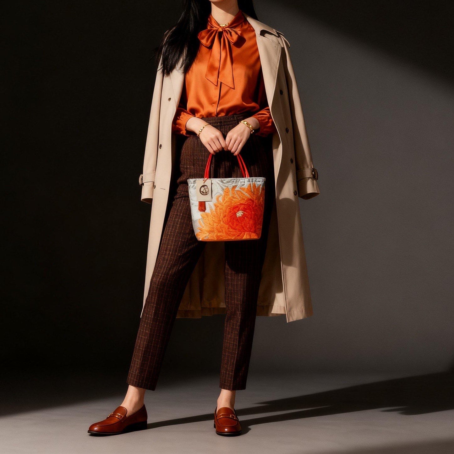 Rangiku 乱菊 Chrysanthemum Vintage Obi Silk Tote in Orange Silver