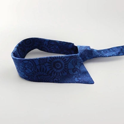 Vintage Kimono Silk Detachable Collar Tie — Indigo 本藍 Kiku-Karakusa 菊唐草