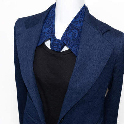 Vintage Kimono Silk Detachable Collar Tie — Indigo 本藍 Kiku-Karakusa 菊唐草