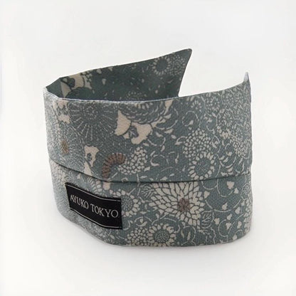 Vintage Komon Silk Detachable Collar Tie — Blue-Grey Kiku-Karakusa 菊唐草文