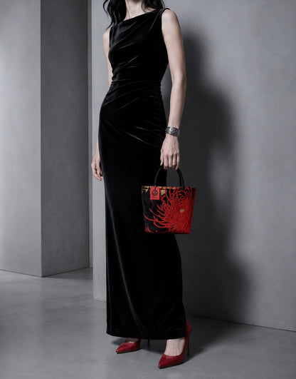 Rangiku 乱菊 Chrysanthemum Vintage Obi Silk Tote in Black Red
