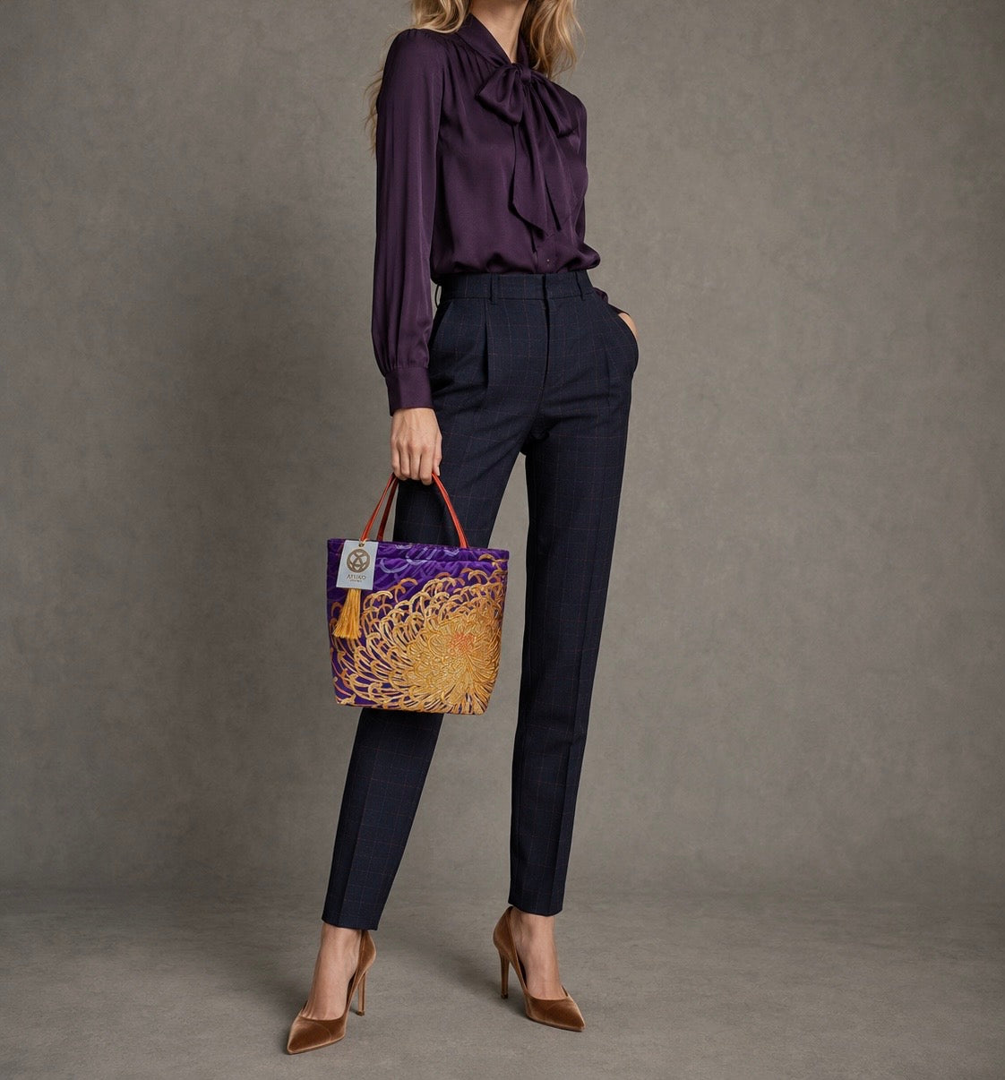 Rangiku 乱菊 Chrysanthemum Vintage Obi Silk Tote in Violet Gold