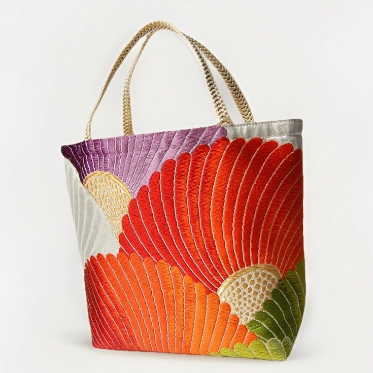 Kiku-zukushi 菊尽くし Vintage Obi Silk Tote in Ivory Multi