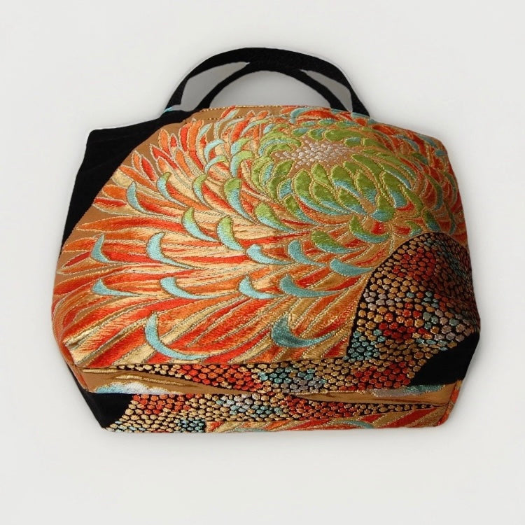 Rangiku 乱菊 Chrysanthemum Vintage Obi Silk Tote in Gold Green