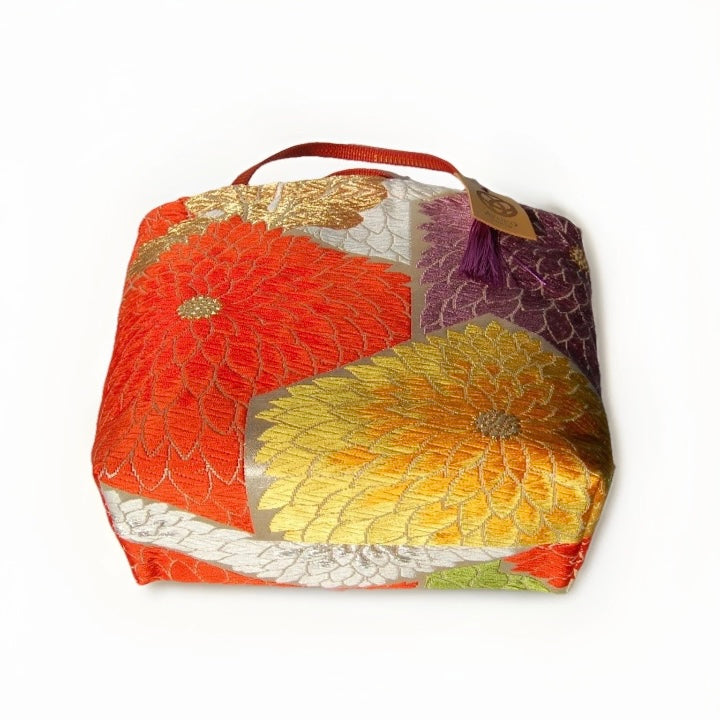 Kiku-zukushi 菊尽くし Vintage Obi Silk Tote in White Multi
