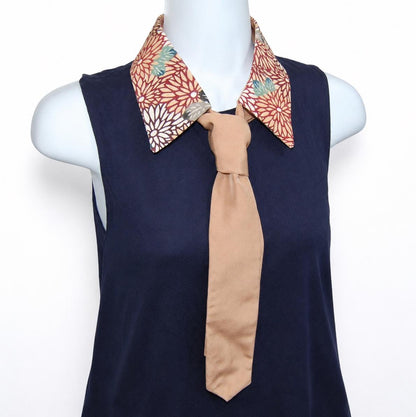 Vintage Komon Silk Detachable Collar Tie — Kiku-Zukushi Chrysanthemum 菊尽くし