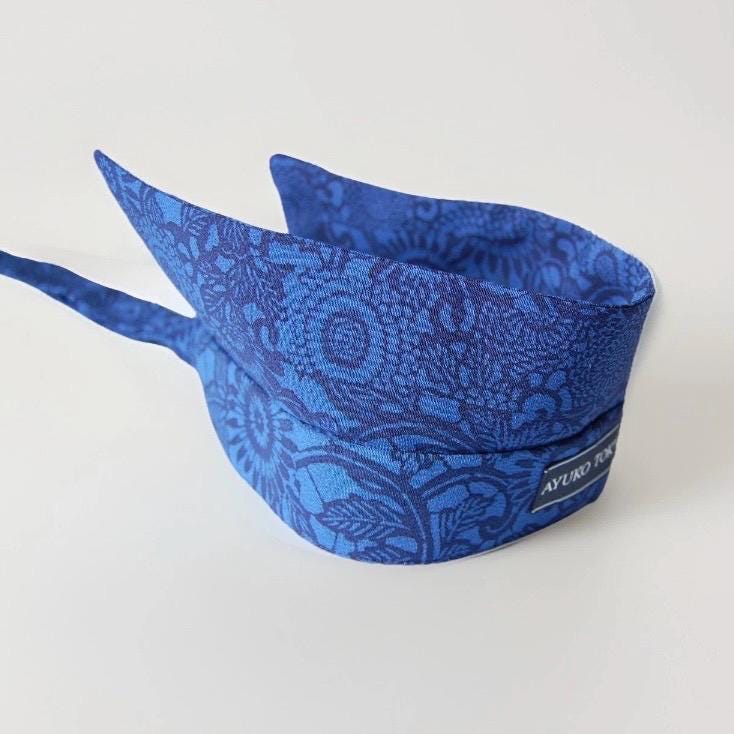 Vintage Kimono Silk Detachable Collar Tie — Indigo 本藍 Kiku-Karakusa 菊唐草