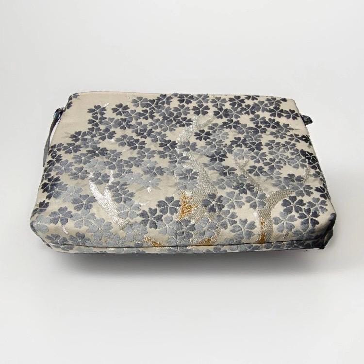 Shidare-Zakura Weeping Cherry Vintage Obi Silk Shoulder Bag in Blue Silver Beige — image 7