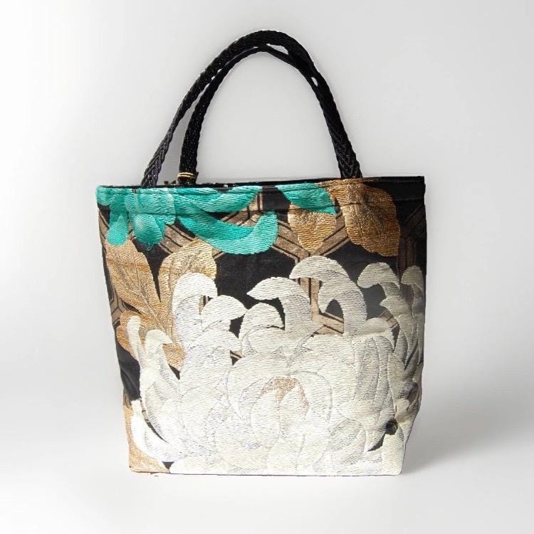Two-Sided Rangiku 乱菊 Chrysanthemum & Kikkō Vintage Obi Silk Tote in Red White Black Gold — image 2