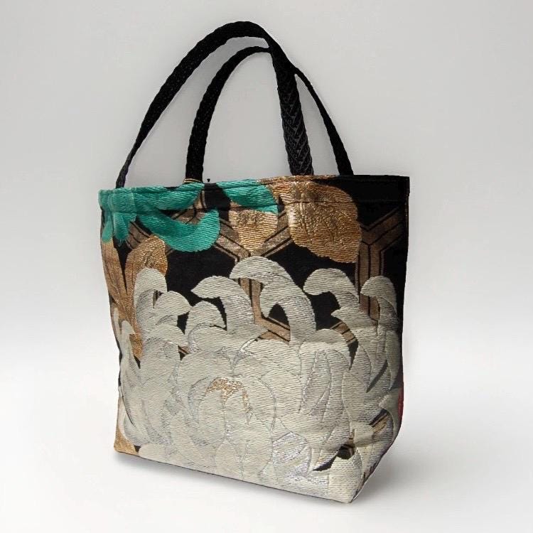 Two-Sided Rangiku 乱菊 Chrysanthemum & Kikkō Vintage Obi Silk Tote in Red White Black Gold — image 9