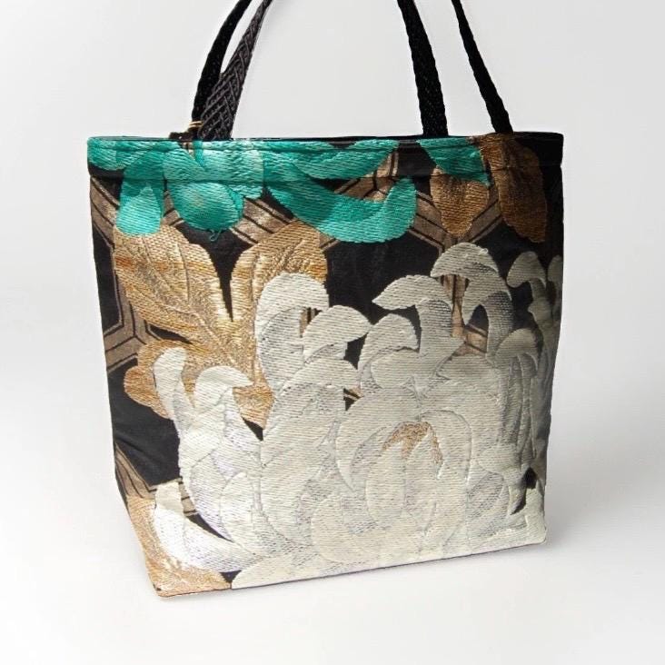 Two-Sided Rangiku 乱菊 Chrysanthemum & Kikkō Vintage Obi Silk Tote in Red White Black Gold — image 10